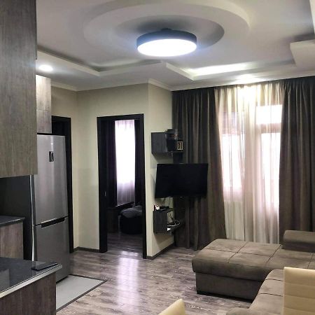 George-Groups Apartment Kutaisi Exterior photo