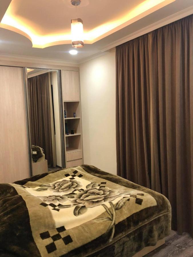 George-Groups Apartment Kutaisi Exterior photo